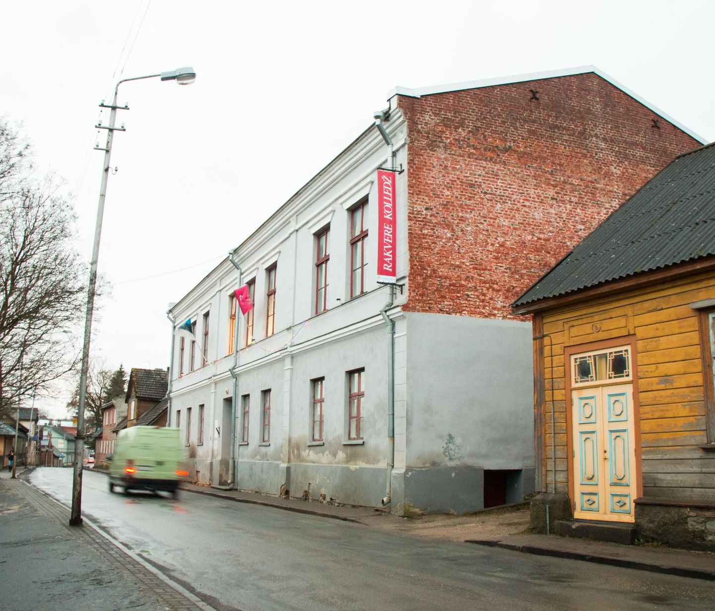 Tallinna ülikool Rakvere kolledži maja Pikal tänaval on mõnda aega tühjana seisnud.