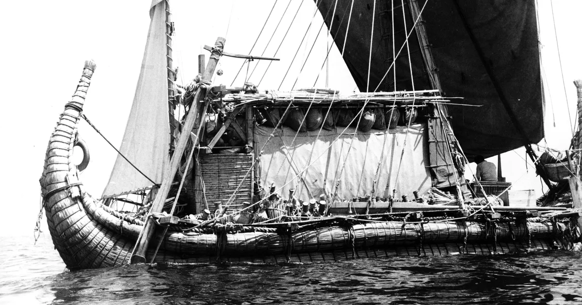 Astăzi în istorie ⟩ Corabia cu papirus Ra-II a pornit