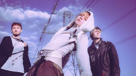 Night Tapes avaldas deluxe-versiooni albumist «portals//polarities»