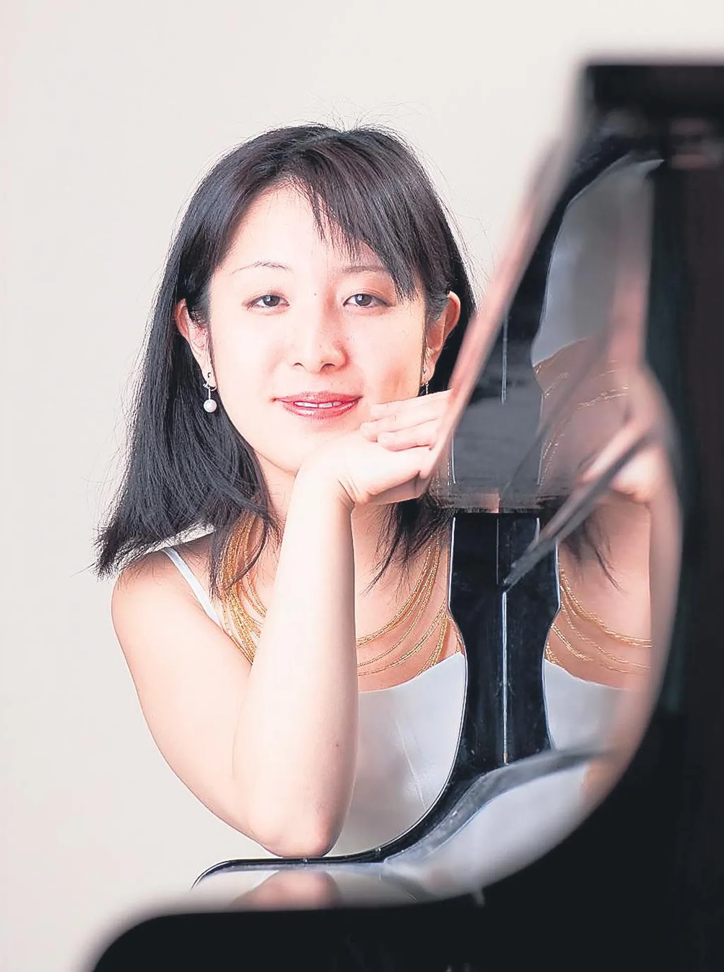 Pärnus on nii hea olla, et siin pole juturaamatut seltsiks vaja, tõdeb noor jaapani pianist Hiwa Akagi.