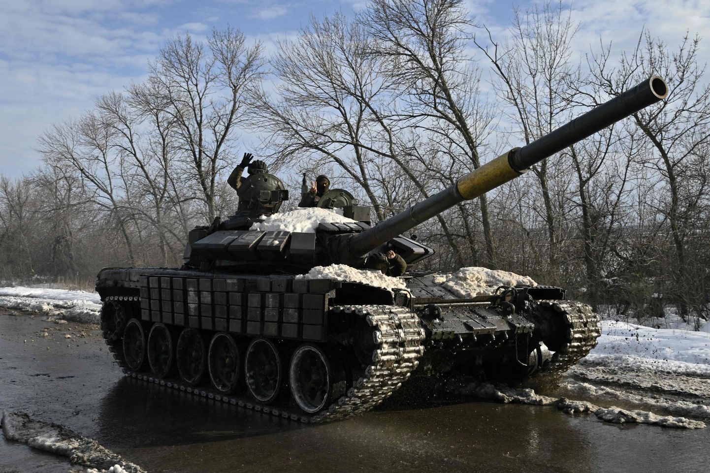 Ukraina tank Bahmuti lähedal.