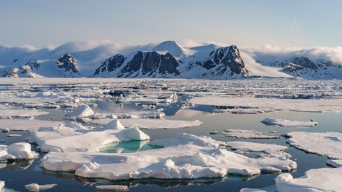 NATO sākusi jaunu misiju Arktikā