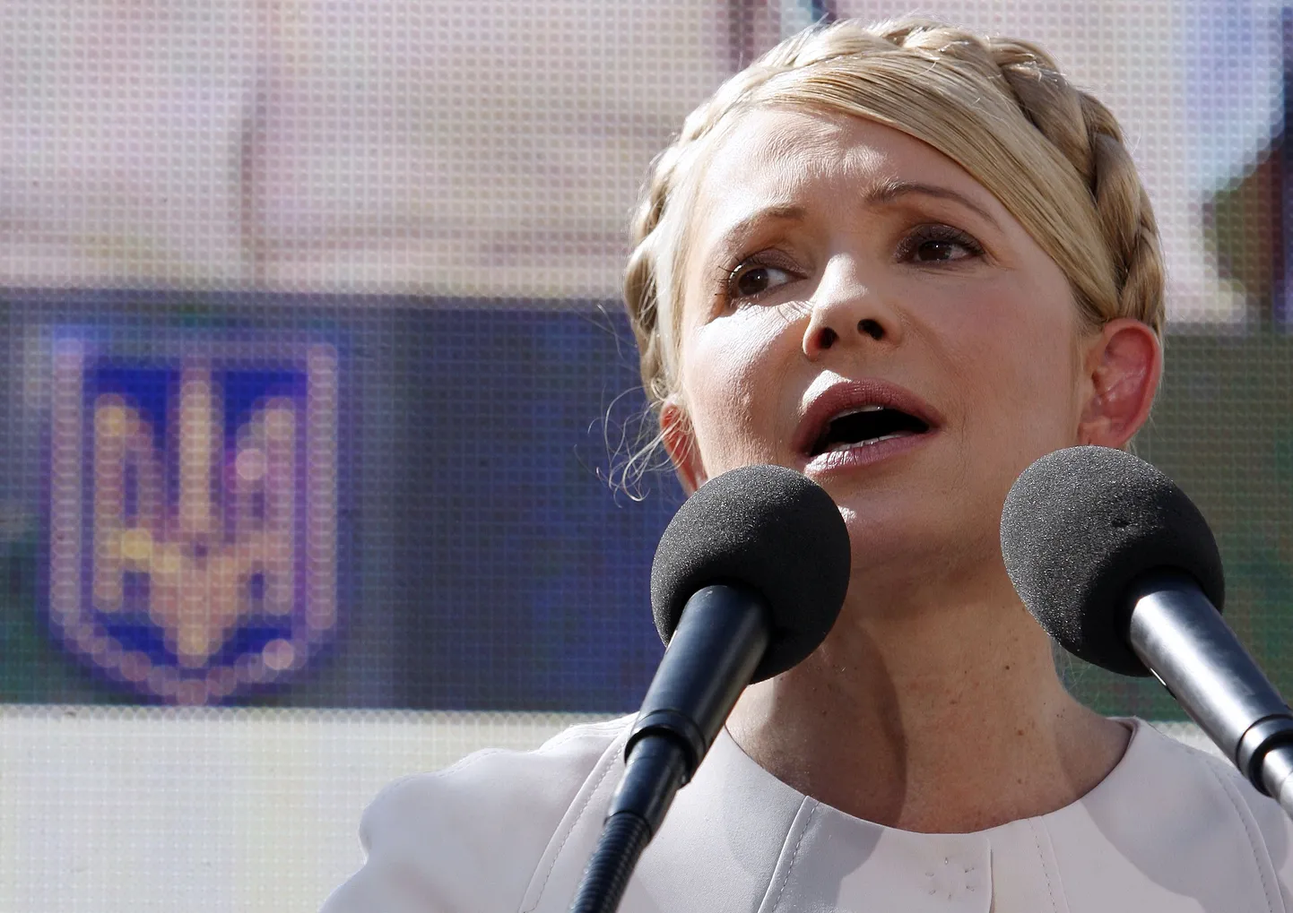 Ukraina erakonna Batkivštšõna (Isamaa) juht Julia Tõmošenko möödunud kuul valimiskampaaniat tegemas.