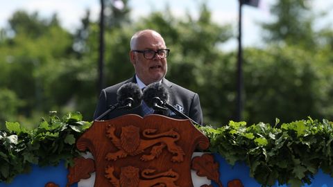 TÄISMAHUS ⟩ President Alar Karise kõne võidupüha paraadil