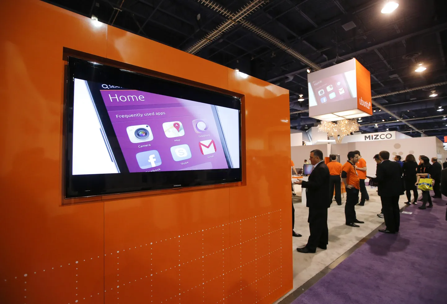 Ubuntu OSiga nutitelefoni tutvustati jaanuari alguses CES elektroonikamessil.