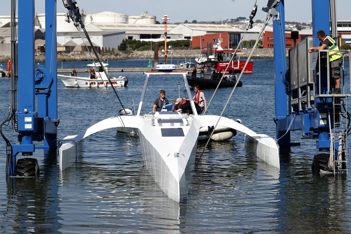 Mayfloweri autonoomne laev veeskamisel Plymouthis Ühendkuningriigis