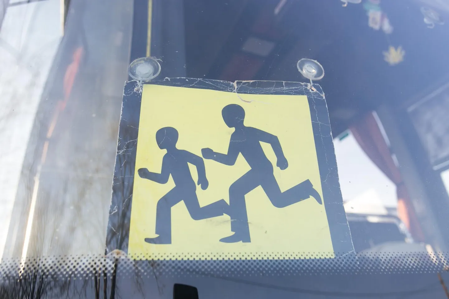 Firma omanik Ulmer Uue kiirustas pooleli jääda ähvardavat lasteekskursiooni päästma.