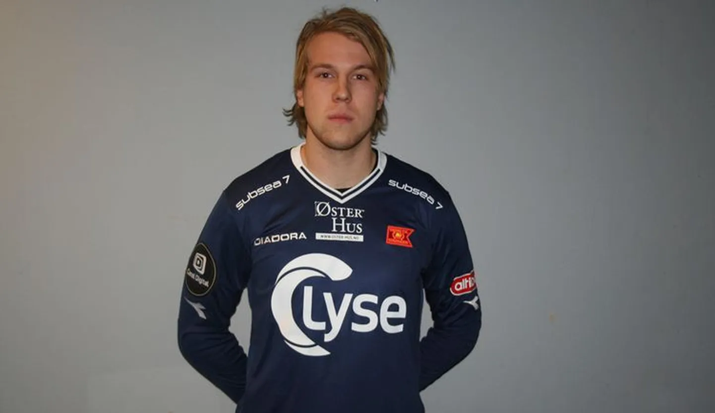 Henri Anier Stavangeri Vikingi särgis.