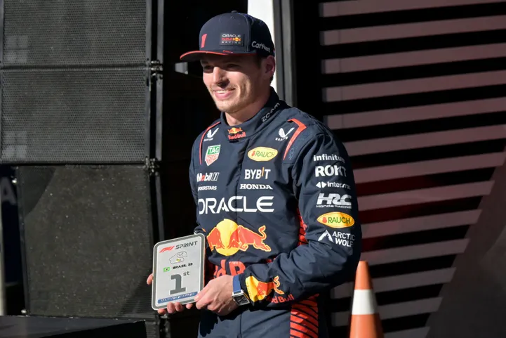 VIDEO Verstappen järjekordse võidu järel: pärast starti oli asi ...