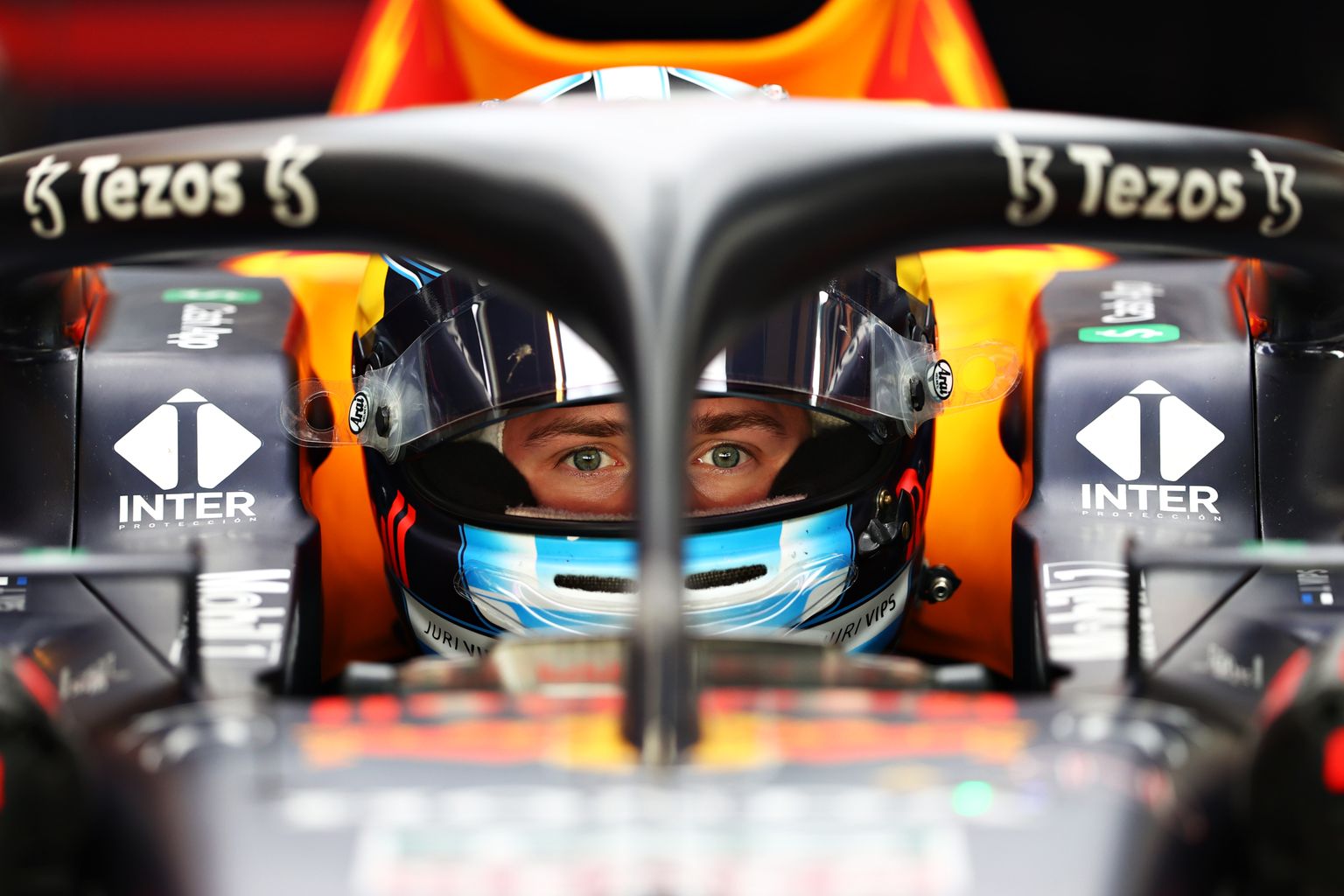 Viimati pääses Jüri Vips F1-auto rooli möödunud hooaja järgsel testil. Nüüd saab ta esmakordselt näidata oma oskusi võistlusnädalavahetuse käigus.