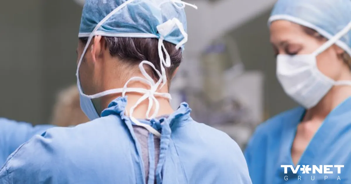 Yalangoch va shahvoniy Anya Pletneva