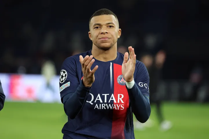 Kylian Mbappe jäi kentsakal põhjusel üksinda Dortmundi staadionile