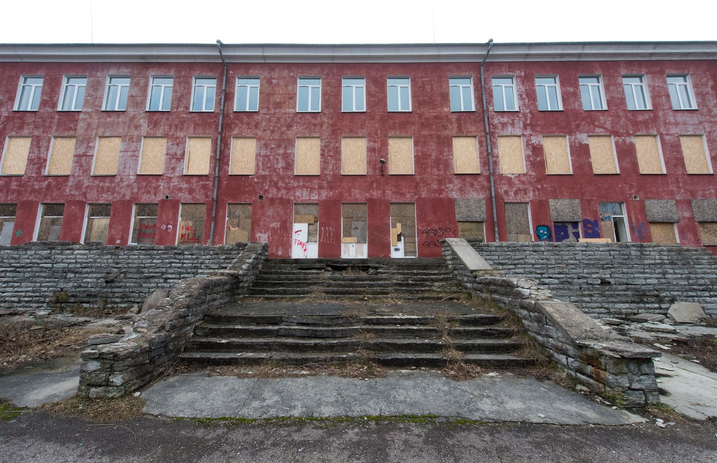 As Infortar tahab Nõmmel Sanatooriumi pargis asuvatesse tühjadesse hoonetesse rajada korterid, lasteaia ja seltsimaja.