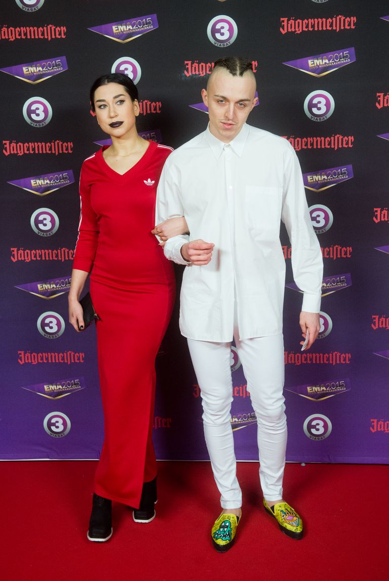 Anna-Lisa Himma ja Tommy Cash 2015. aastal toonases Nordea kontserdimajas Eesti muusikaauhindade galal.