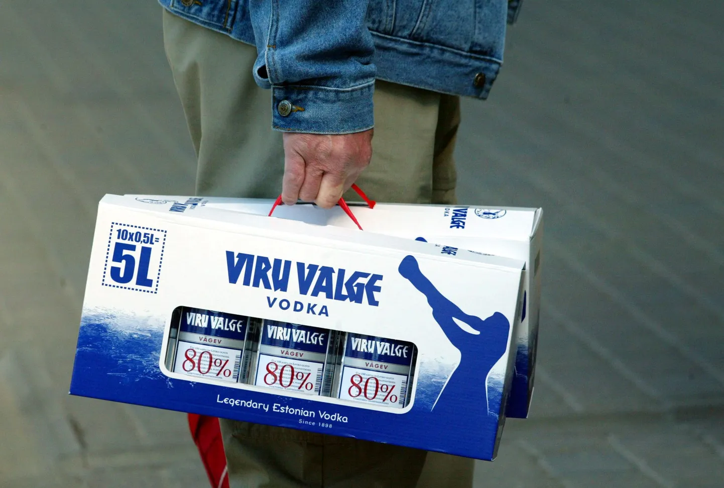 Viinakohver.