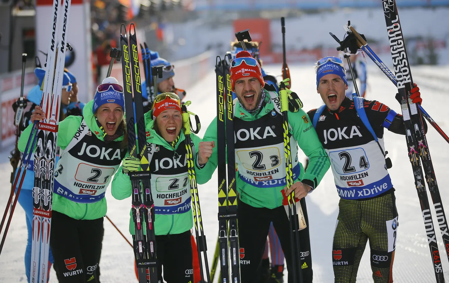 Vanessa Hinz (vasakul), Laura Dahlmeier, Arnd Peiffer ja Simon Schempp.