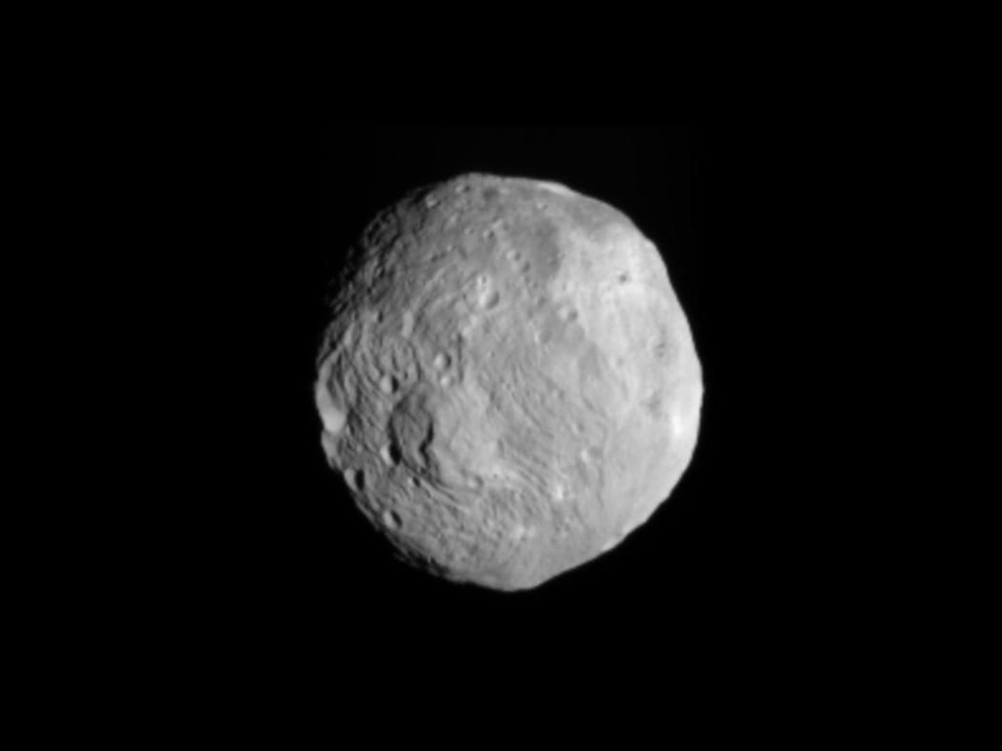 Dawni foto asteroidist Vesta.