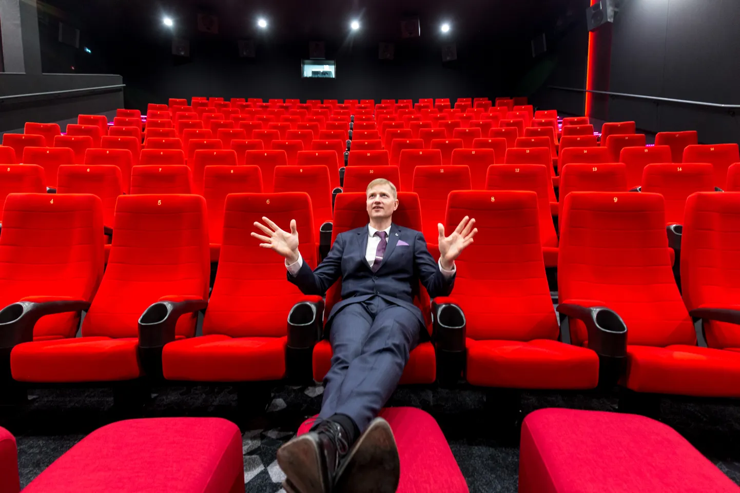 Forum Cinemase juhi Kristjan Kongo sõnul sellistes tingimustes rahaliselt kaua enam vastu ei pea. «Aasta aega oleme vana rasva pealt elanud,» ütles ta.