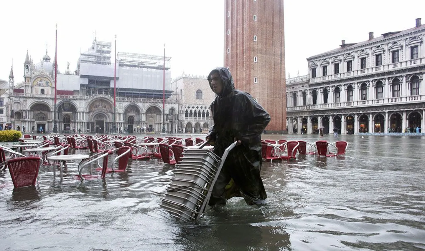 Tulvad kimbutavad ka ajaloolist Veneetsiat, kus vee alla jäi ka Püha Markuse väljak.