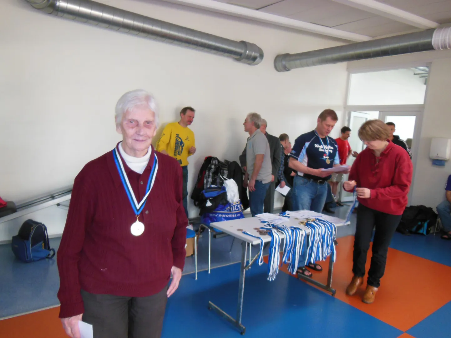 Nora Kutti 32. Tallinna lahtistel ujumisvõistlustel.