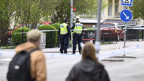 JÕUGUD KOLIVAD MINEMA ⟩ Rootsis on tulistamiste arv kahanenud lühikese ajaga rekordilisekt väikseks