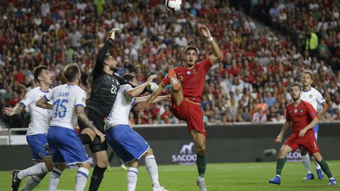 Otseblogi: Ronaldota Portugal ja Itaalia jätsid avapoolajal väravad löömata