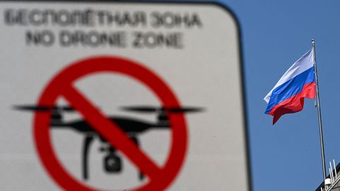 Droon heitis värvi Vene kaubandusesinduse villale Rootsis