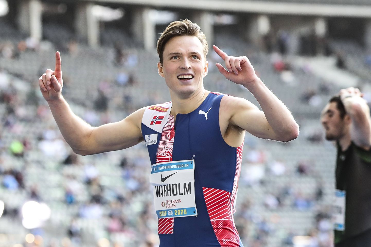 Norra tõkkejooksija Karsten Warholm võitis pühapäeval Berliini Olümpiastaadionil peetud võistlusel 400 meetri tõkkejooksu.