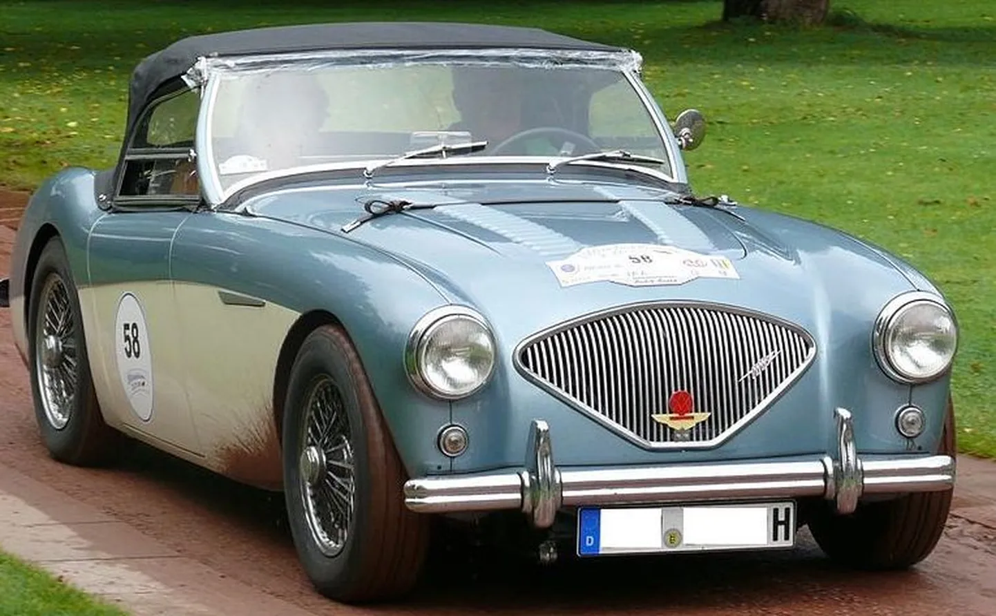 Ameeriklane leidis oma 1967. aasta Austin Healey eBays müügilt sportautode seast