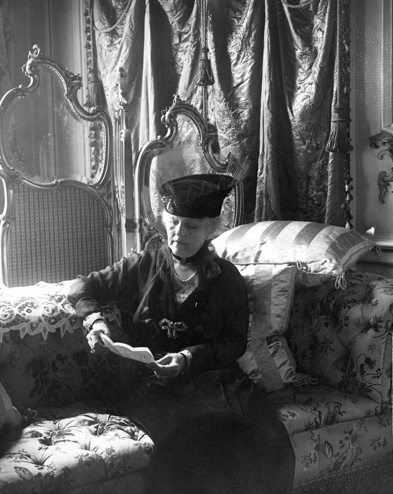 Dāma Česterfīldas muižā, 1915.-1918. gads