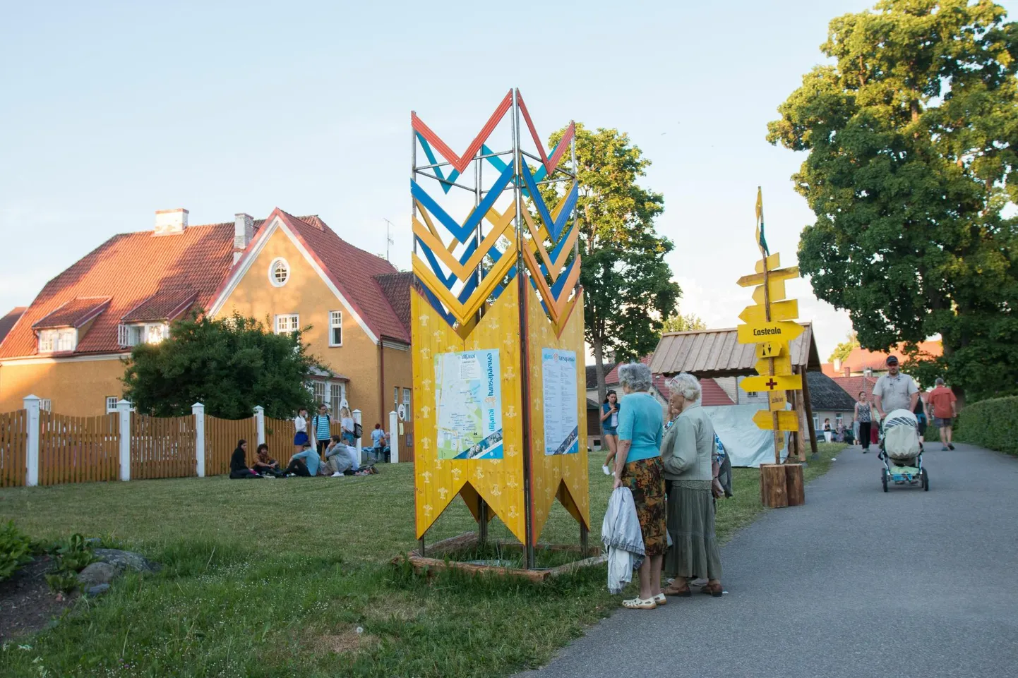 Esimene kohvikuöö 2016. aastal sai teoks Viljandi vanalinnas. Tänavu tuleb see siia tagasi.