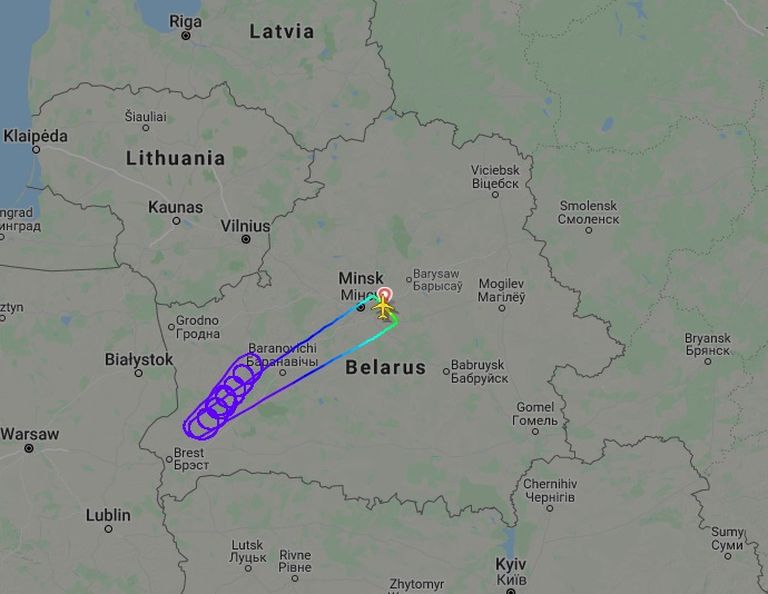 Belavia Barcelona-lend tiirutas Valgevene kohal