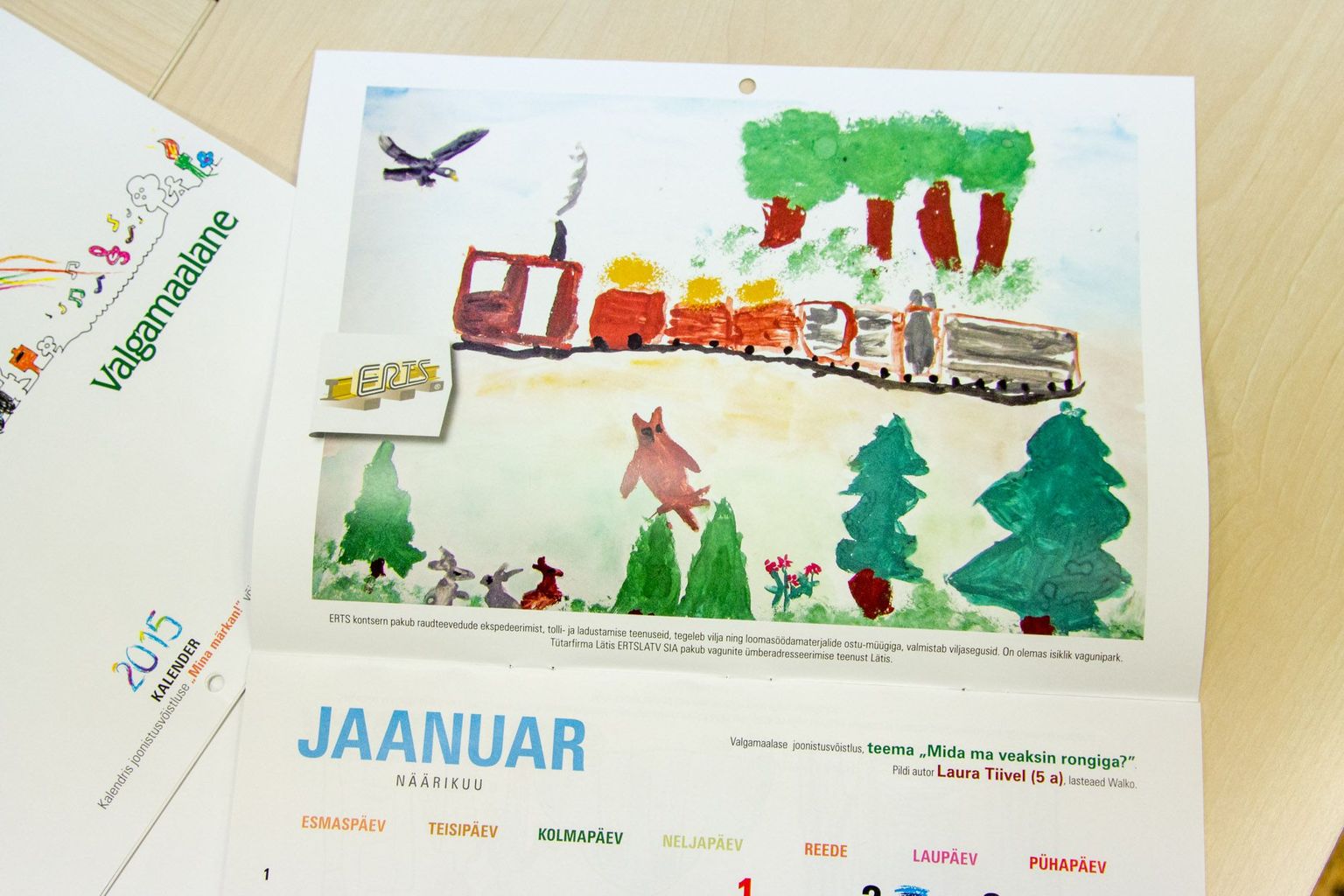 Ajalehe Valgamaalane kalender 2015 eelkooliealiste laste joonistatud piltidega
