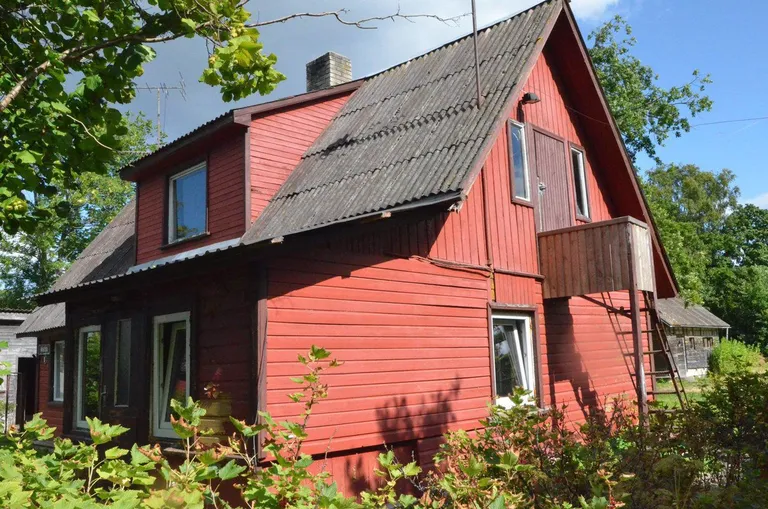 Müügis olev maja Kärdlas. Foto: