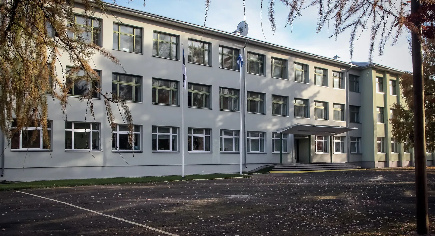Школа Таммсааре в Пярну.
