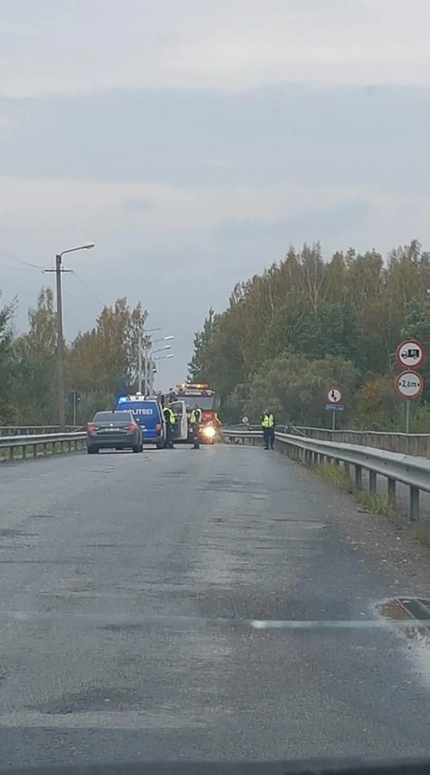 Liiklusõnnetus Sindi sillal.