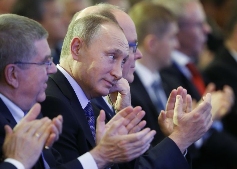 Bach ja Putin 2015. aastal Moskvas maailma olümpialaste assotsiatsiooni foorumil. Foto: Reuters/Scanpix.