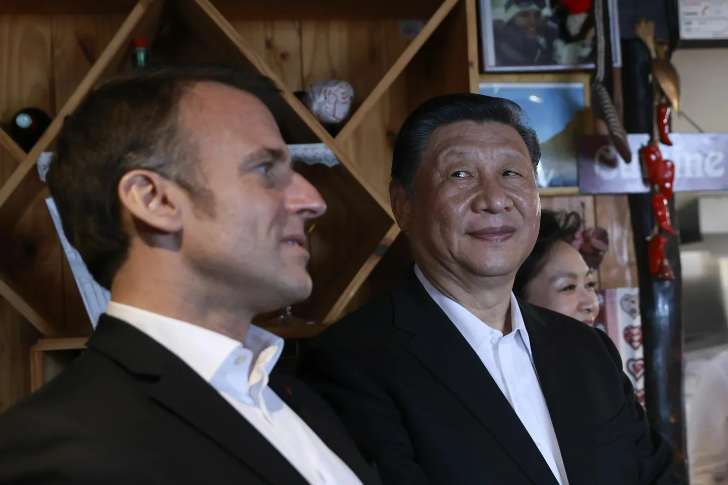 Prantsusmaa president Emmanuel Macron kutsus riigiviisidile saabunud Hiina ametikaaslase Xi Jinpingi muuhulgas ka Püreenede mägikülla, kus veetis lapsepõlves vanaema juures suvepuhkusi.
