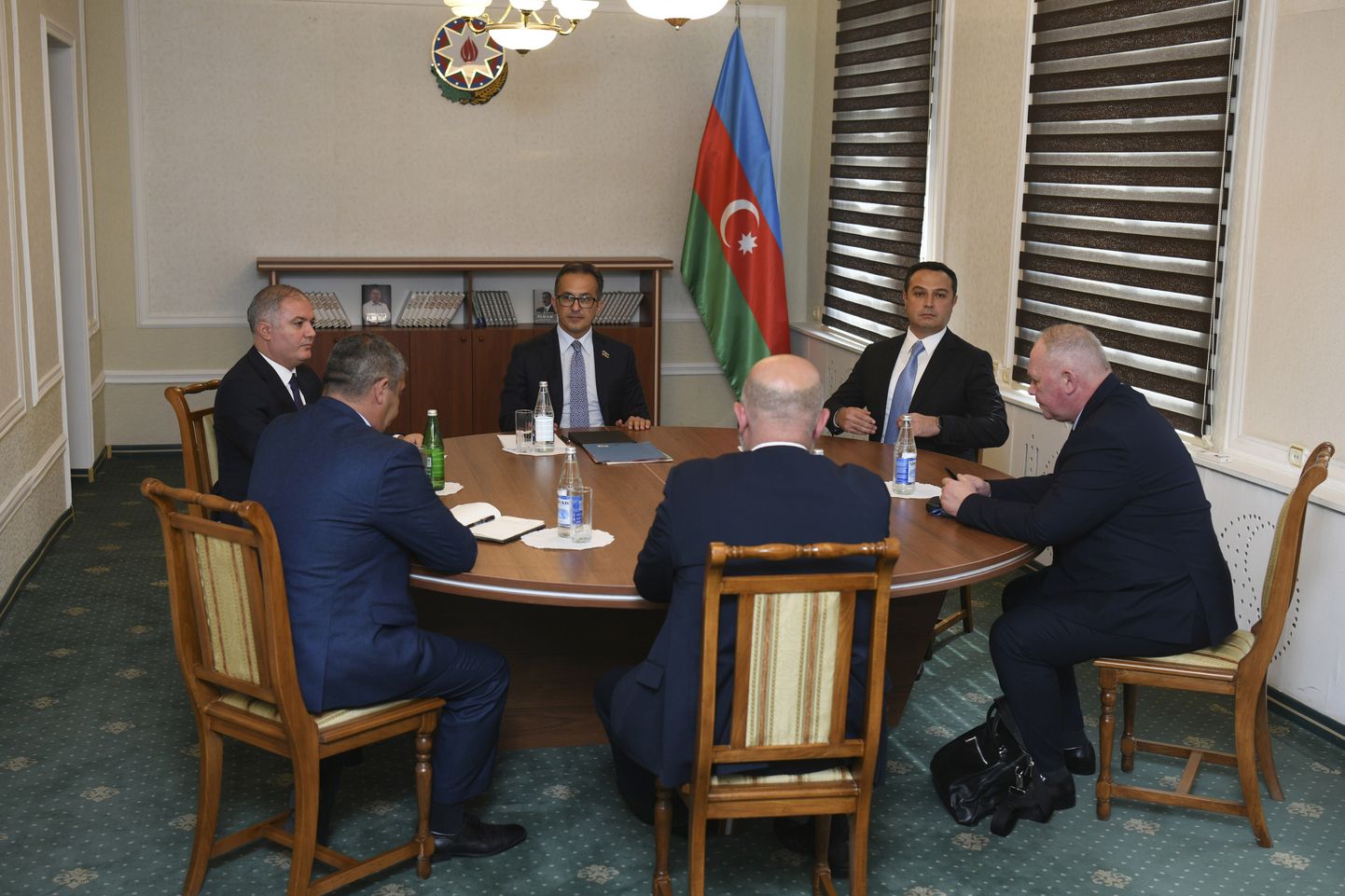 В Азербайджане прошли переговоры по гарантиям безопасности для армян.