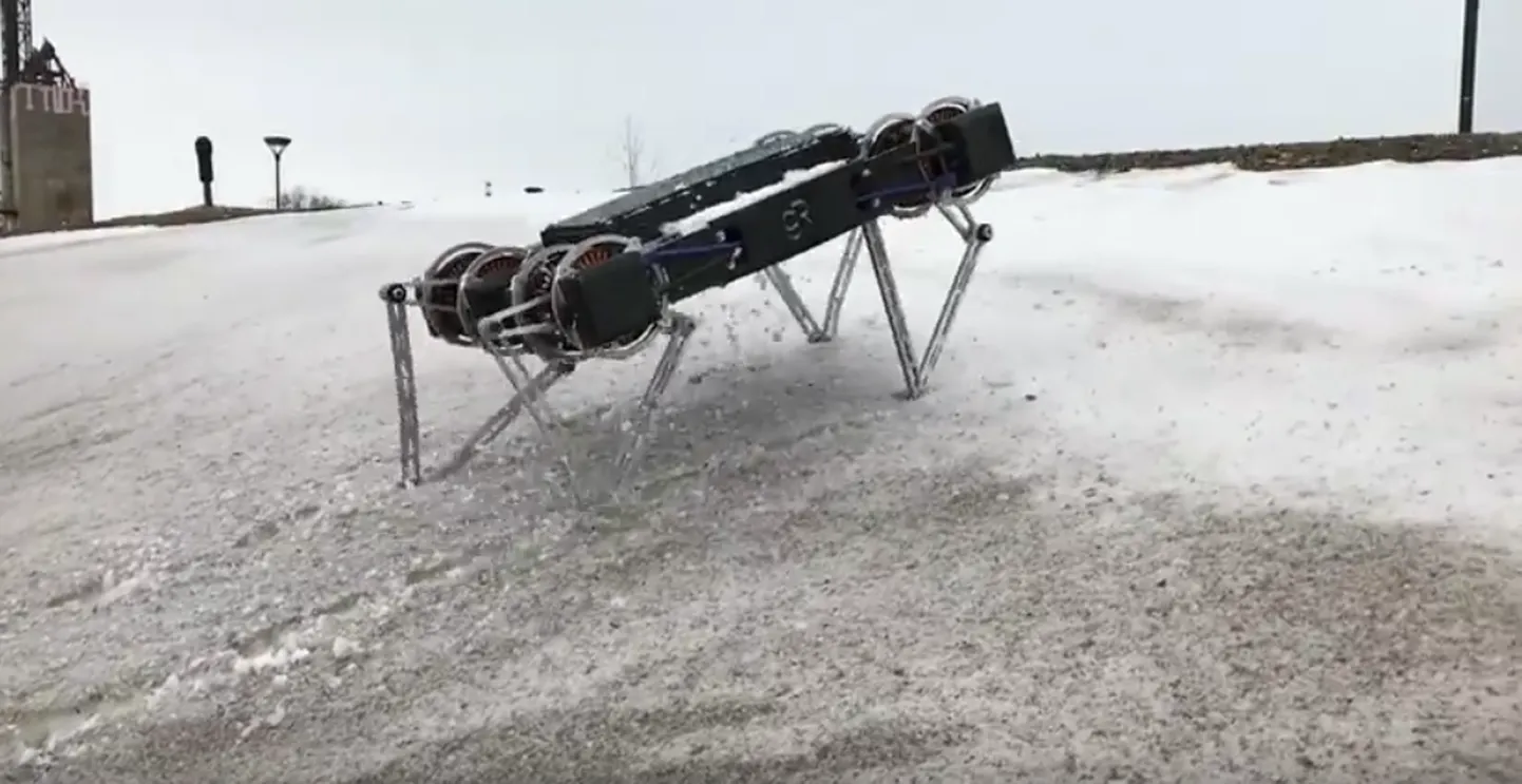 Ghost Roboticsi uus robot Minitaur suudab läbida pea kõik maastikud.