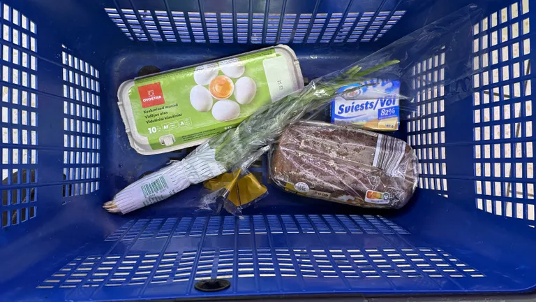 Продуктовая корзина в Lidl.
