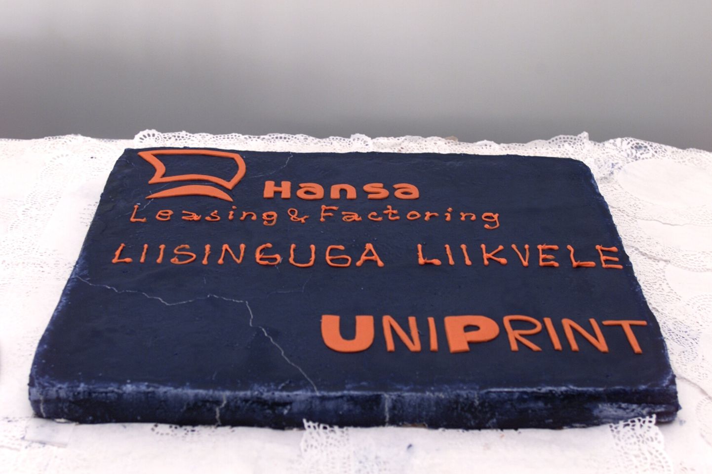 Почти 20 лет назад у Uniprint был повод для радости - покупка нового печатного станка.