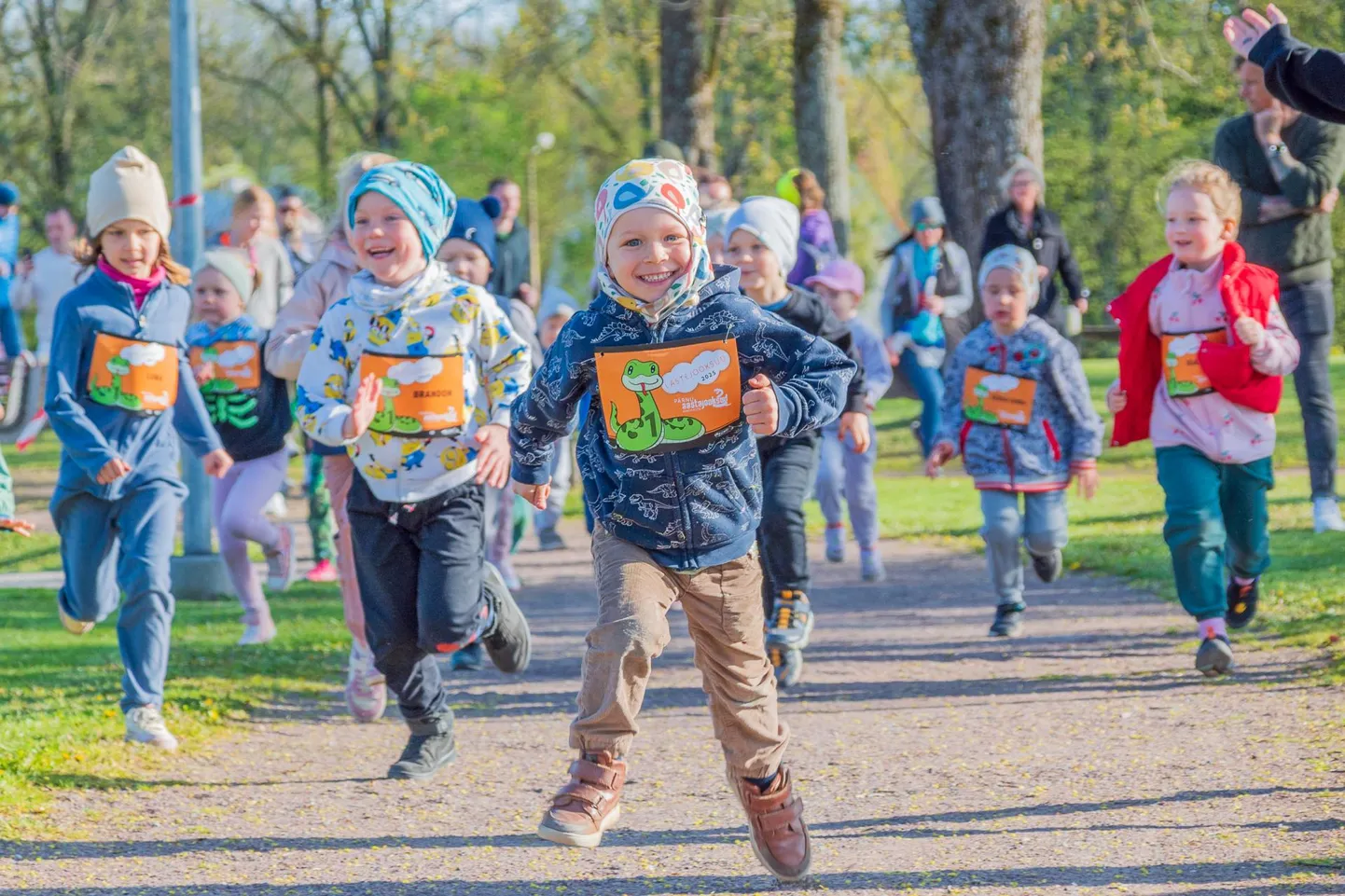 Vallikäärus tundis jooksurõõmu 176 last.