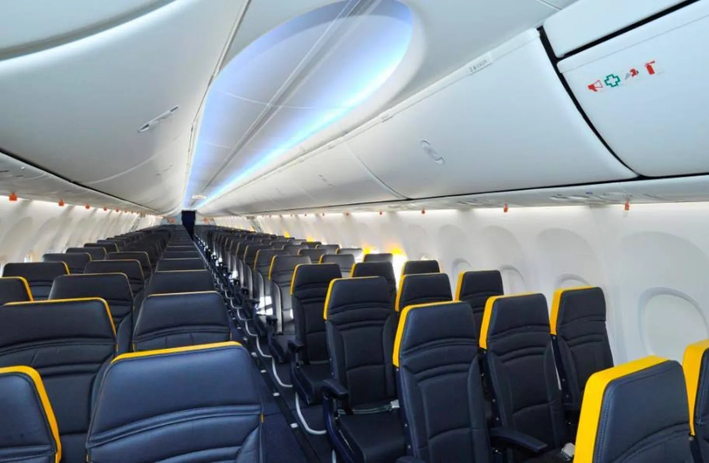 Ryanairi lennukite uus sisekujundus