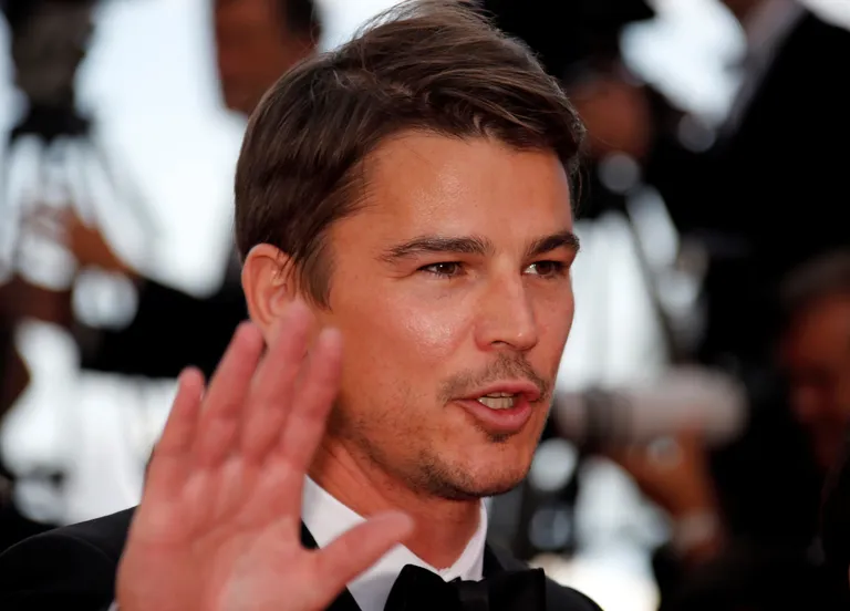 Josh Harnett.