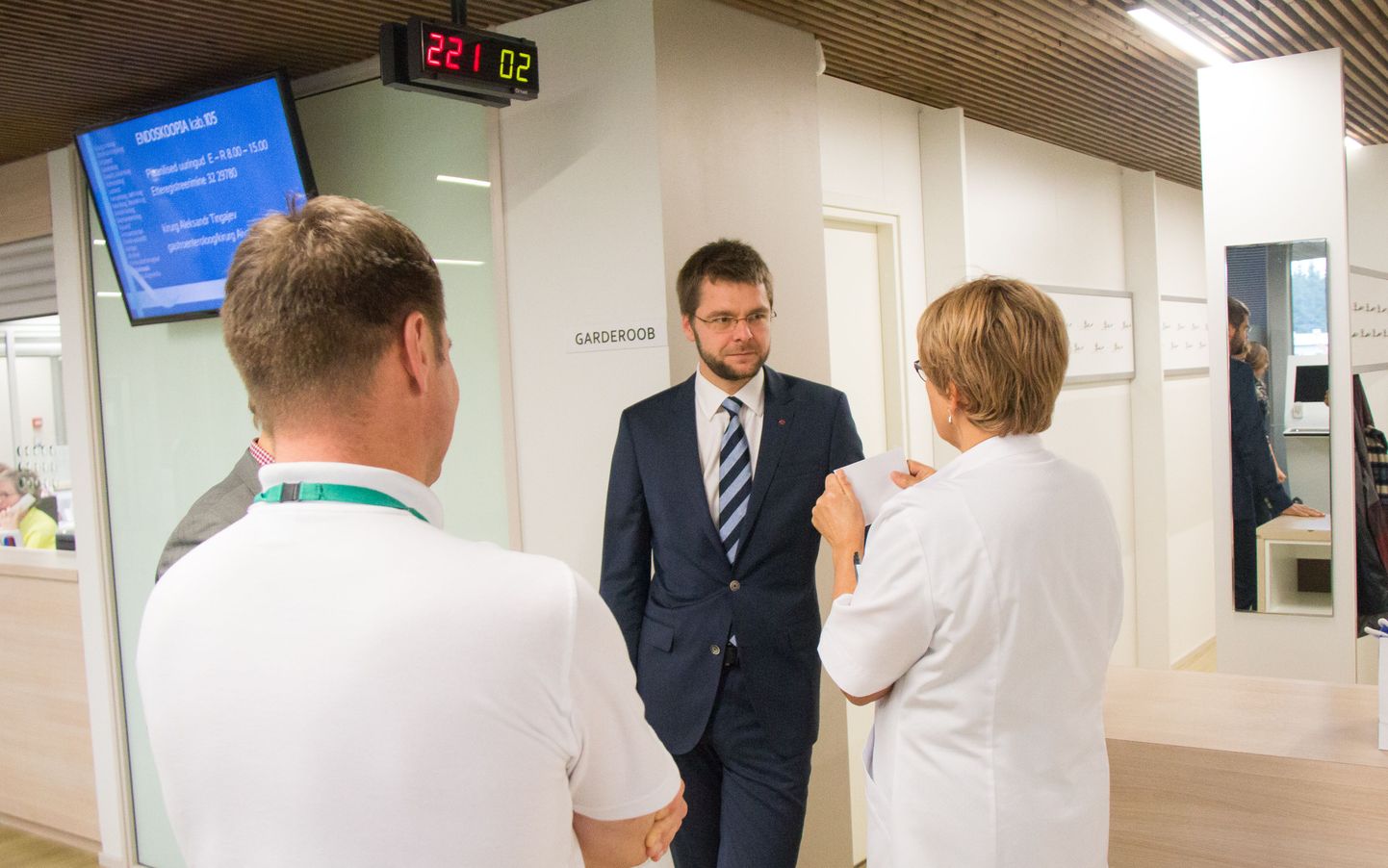 Töö- ja terviseminister Jevgeni Ossinovski on korduvalt pidanud meedikutega tervishoiurahastamise üle läbi rääkima.