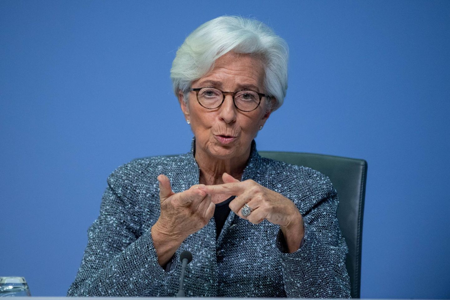 Euroopa Keskpanga (EKP) direktor Christine Lagarde lükkas tagasi ettepanekud tühistada euroala riikide võetud võlad.