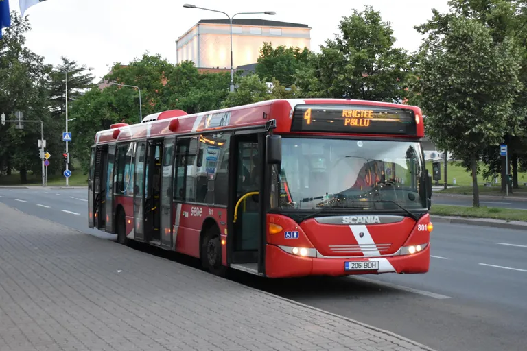Üks viimaseid Sebe busside väljumisi kesklinnast 30. juunil 2019.