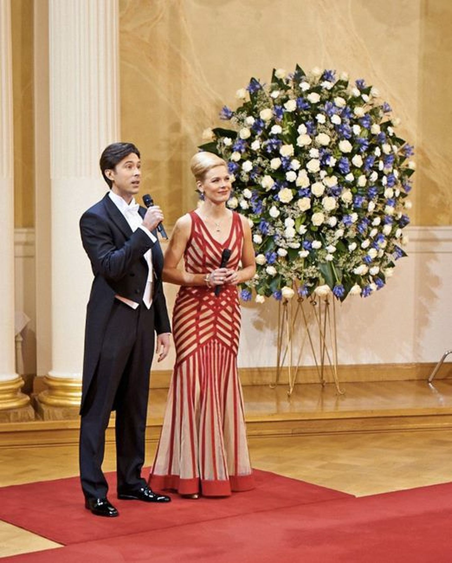 Jussi-Pekka Rantanen ja Piia Pasanen. Piia kannab Kristina Viipalu disainitud kleiti.