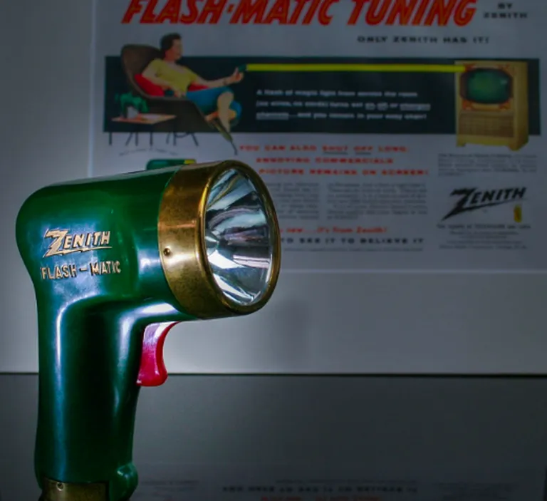 Телевизионный пульт Flashmatic